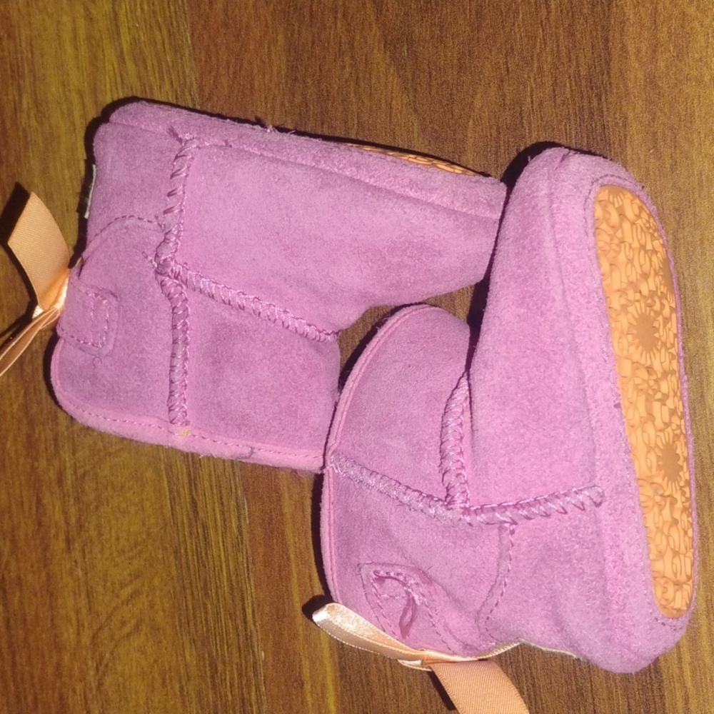 Boots - Picture 3 of 3